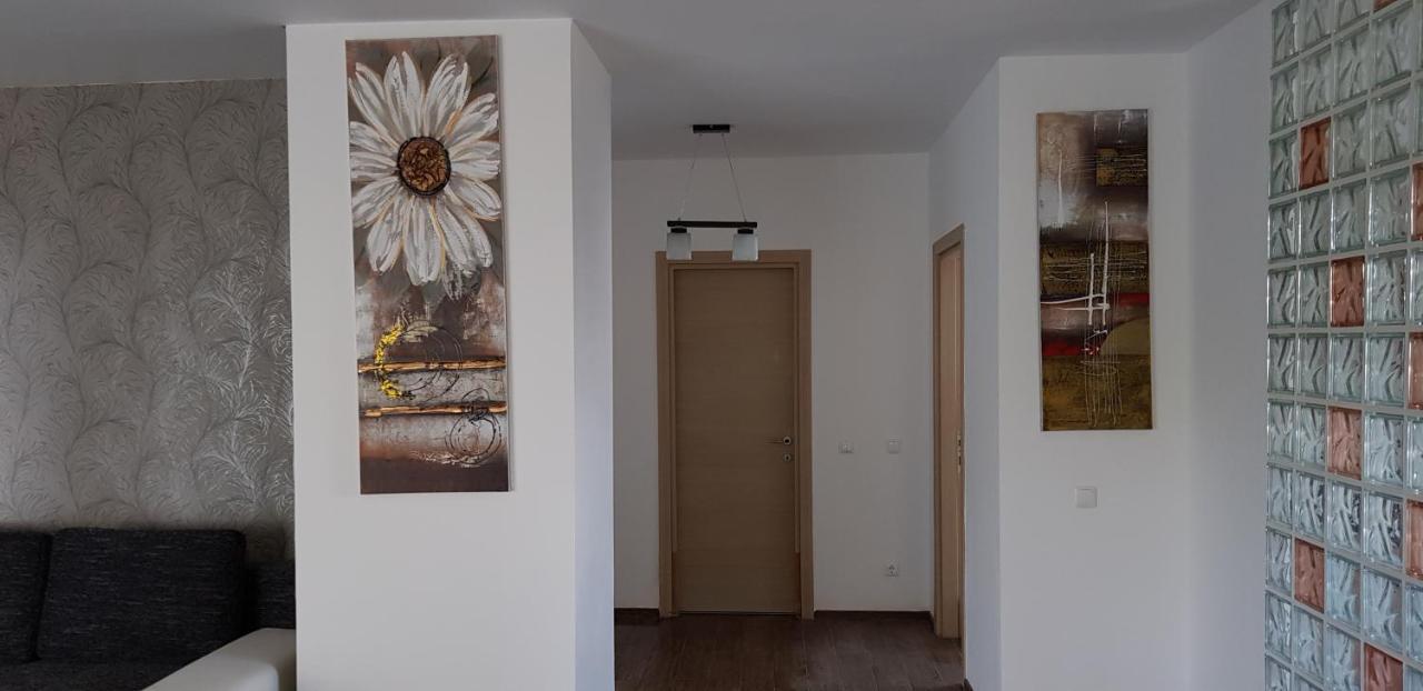 Apartament Lux Albert Olimp Bagian luar foto